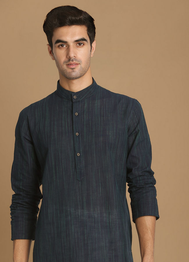 alt message - Manyavar Men Basic Blue Kurta image number 0